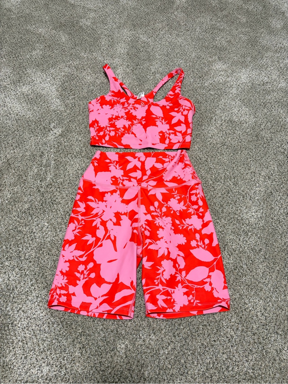 Sage Collective Pink & Orange/Red Floral Workout Set Size Small